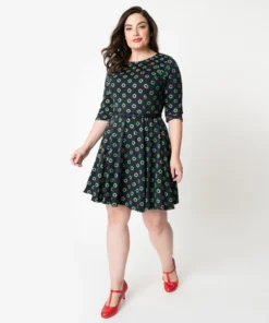 Unique Vintage Stephanie Fit & Flare Dress - Holiday Wreath