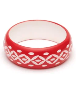 Splendette Wide Lover Carved Bangle - Duchess