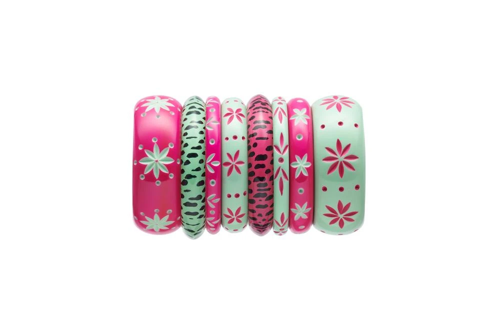 Splendette Midi Flamingo Carved Bangle 5 Splendette Midi Flamingo Carved Bangle