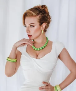 Splendette Carved Bead Necklace - Lime