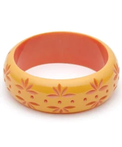 Splendette Wide Carved Bangle Duchess - Honeysuckle
