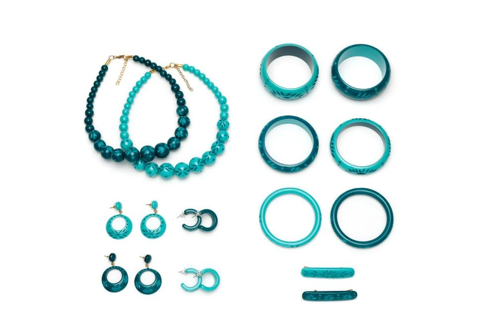 Splendette Midi Carved Bangle - Dragonfly 4 Splendette Midi Carved Bangle - Dragonfly