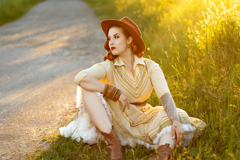 Splendette Midi Almond Carved Bangle 4 Splendette Midi Almond Carved Bangle