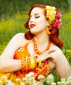 Splendette Wide Sunset Carved Bangle - Duchess