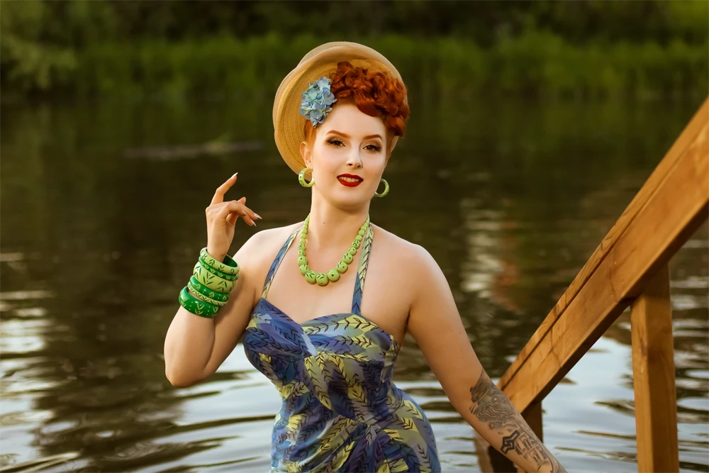 Splendette Midi Spring Carved Bangle 4 Splendette Midi Spring Carved Bangle