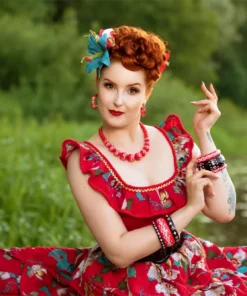 Splendette Lover Carved Hoop Earrings